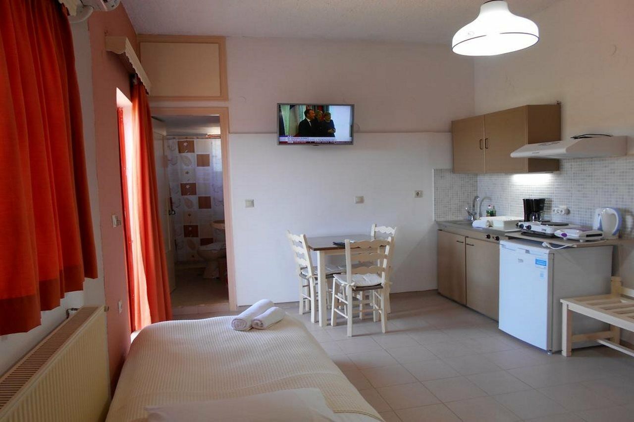 Ilona Apartments Chania  Buitenkant foto